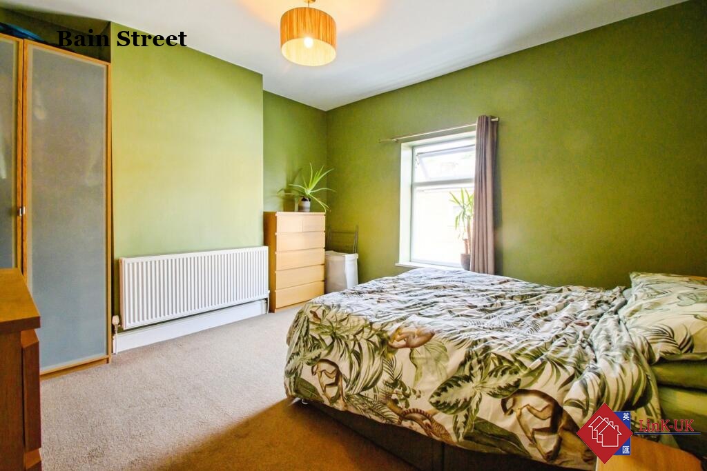 Bain Street 6